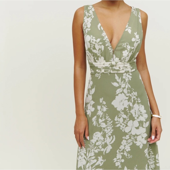 Reformation Rosalind Dress - Picture 4 of 7